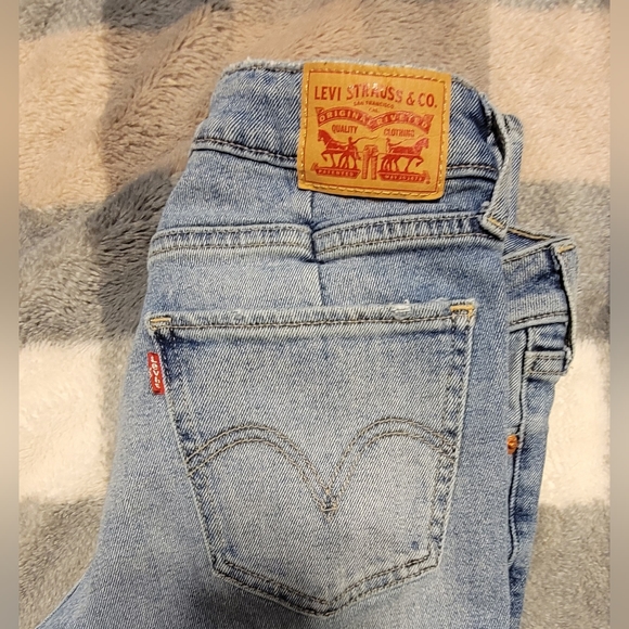 Jeans - Picture 3 of 3